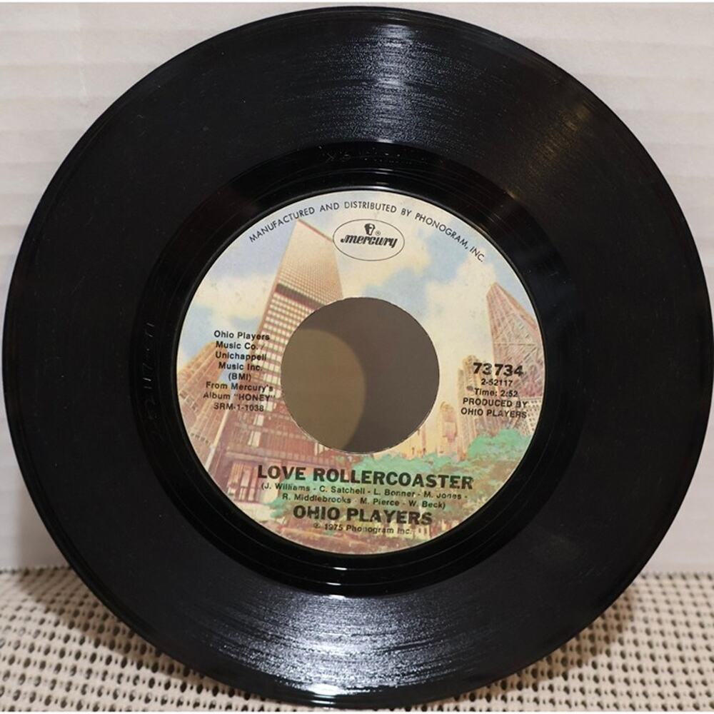 The Ohio Players 45 RPM Love Rollercoaster/ It's All Over Mercury Funk Soul 1975